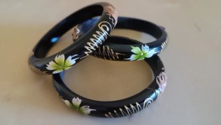 Pulseras madera pintadas a mano Bali.Precio Unidad