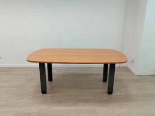 Mesa o escritorio de madera y metal grande