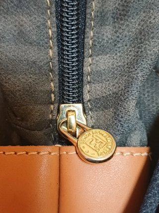 Borsa Fendi vintage a tracolla