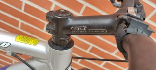 GT Avalanche 3.0 Bicicleta Montaña