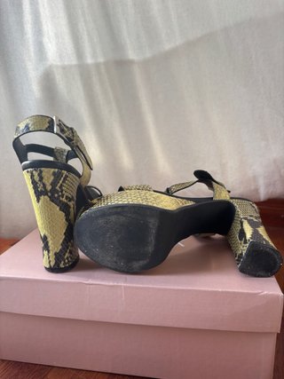 Zapatos de tacón CDoux verde y negro