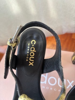 Zapatos de tacón CDoux verde y negro
