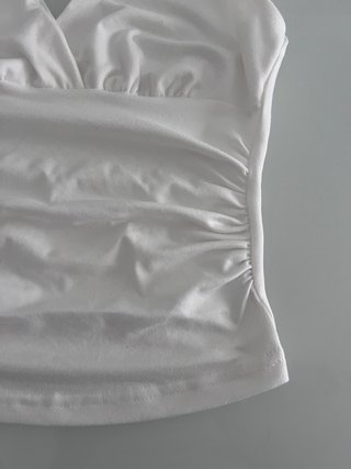 Top blanco halter drapeado frunces S