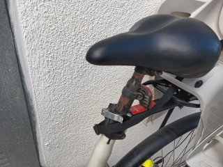 Bicicleta paseo con sillita para niño
