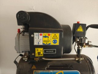 Compresor de aire SPECAIR HI 276/25 con accesorios