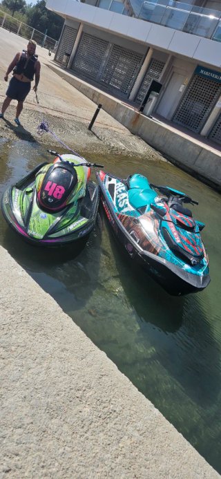 Moto de agua Sea-Doo 130 con centralita subida