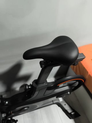 Bicicleta estática Basic Fit