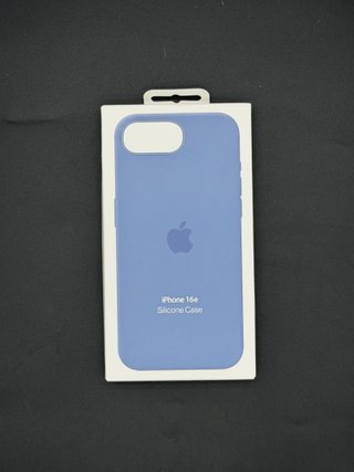 Funda iPhone 16e/17e Silicona Nueva 3