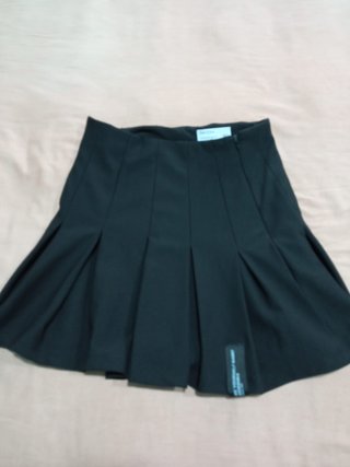 Minifalda plisada Bershka negra