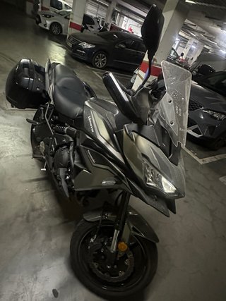 Kawasaki Versys 650 Negra
