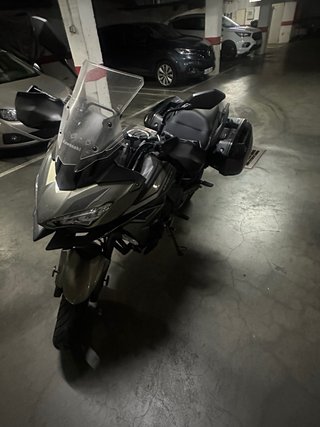 Kawasaki Versys 650 Negra