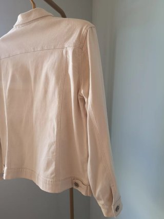 Cazadora vaquera beige