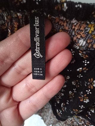 Top Stradivarius floral