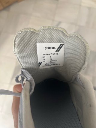 Botas de fútbol Joma niño plateadas