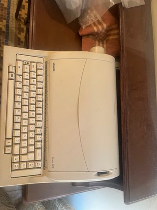 Máquina de escribir eléctrica Olivetti Linea 101