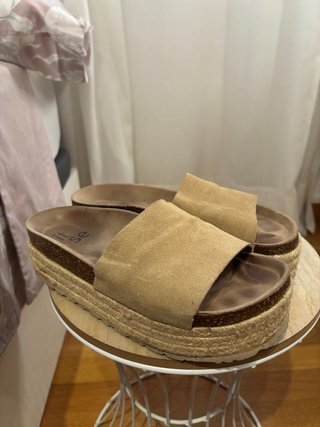 Sandalias de plataforma verano beige