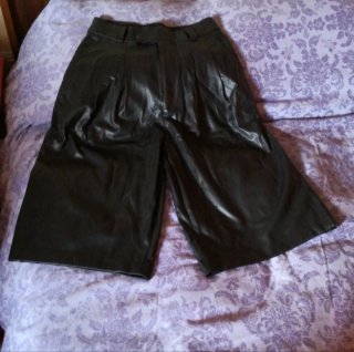 Pantalón pirata polipiel mujer talla 38