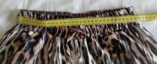 Pantalón ancho estampado animal print