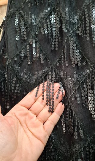 Top negro flecos lentejuelas NUEVO Talla L