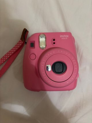 Cámara instantánea Fujifilm Instax Mini 9