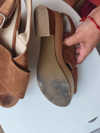 Sandalias Bimba y Lola madera tacón camel 40