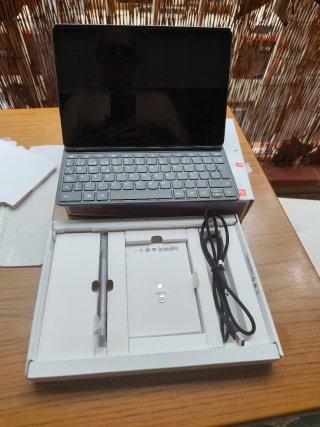 Tablet Lenovo 11 pulgadas -8x256GB + Teclado + Láp