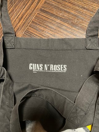 Bolsa Guns N' Roses Negra y Amarilla Totte bag