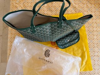 Bolso verde y blanco
