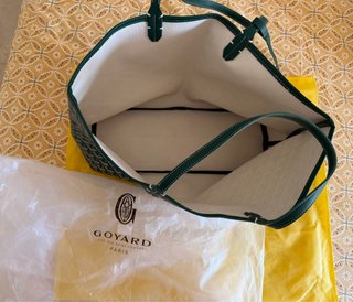 Bolso verde y blanco