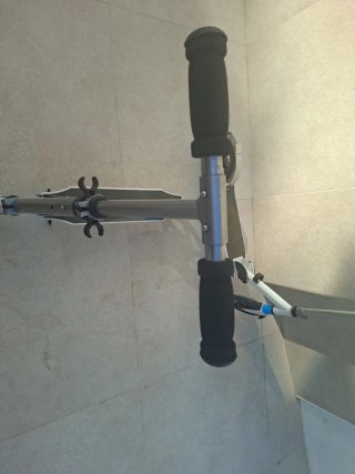 2 Patinetes Tijuana.Se puede comprar uno solo 30€