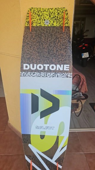Tabla Duotone SLS 2025