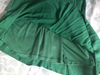 Vestido corto Tintoretto verde bordado.