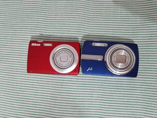 Lotto di 5 fotocamere digitali Benq, Casio, Nikon, Olympus