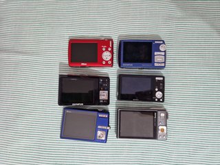 Lotto di 5 fotocamere digitali Benq, Casio, Nikon, Olympus
