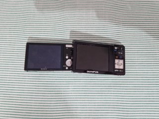 Lotto di 5 fotocamere digitali Benq, Casio, Nikon, Olympus