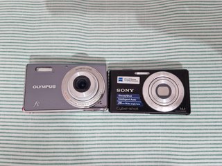 Lotto di 5 fotocamere digitali Benq, Casio, Nikon, Olympus