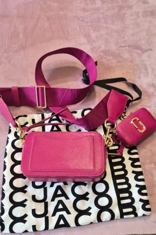 Bolso Marc Jacobs Fucsia con Monedero