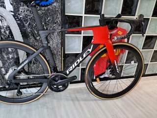 Bicicleta Ridley Noah Team Uno-X