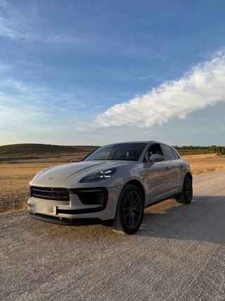 Porsche Macan 2022