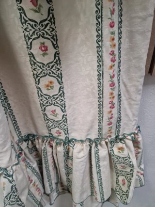 Falda y cuerpo flamenca blanco y verde