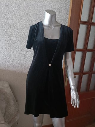 Vestido Terciopelo Manga Corta Negro