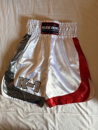 Pantalón corto Kick Boxing K-1 muay thai RUDE BOYS