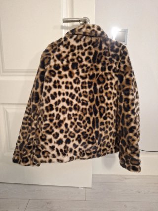 Chaquetón reversible estampado leopardo