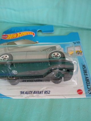 Hot Wheels '94 Audi Avant RS2 Plata