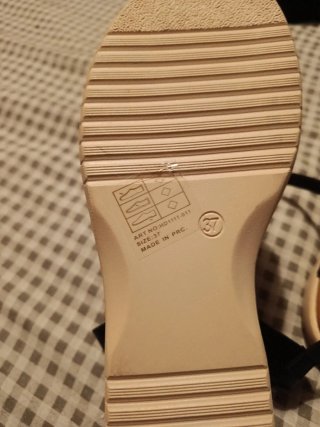 Sandalias cuña negras y marrones Talla 37