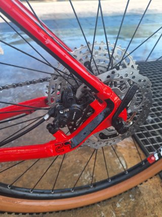 Bicicleta de Montaña BH Roja