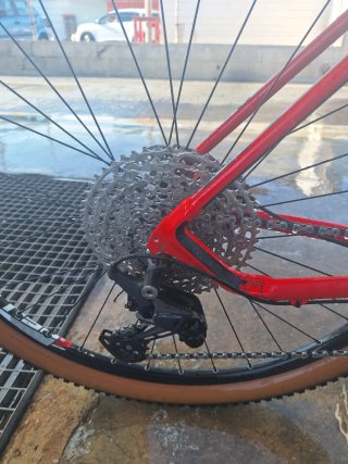 Bicicleta de Montaña BH Roja
