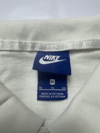 Polo Nike Beige y Dorado Talla XL