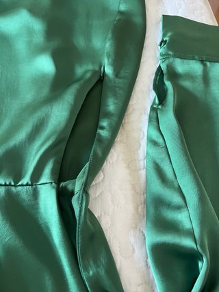 Vestido Zara verde satinado mini talla S