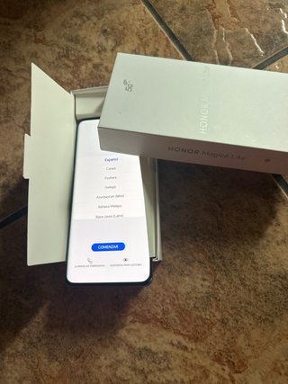 Teléfono Honor 5G metalizado